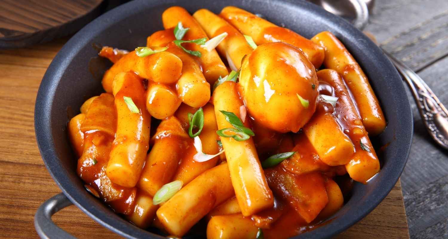 tteokbokki kue beras pedas kore