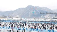 Hwacheon Sancheoneo Ice-Fishing Festival, festival korea selatan memancing di es