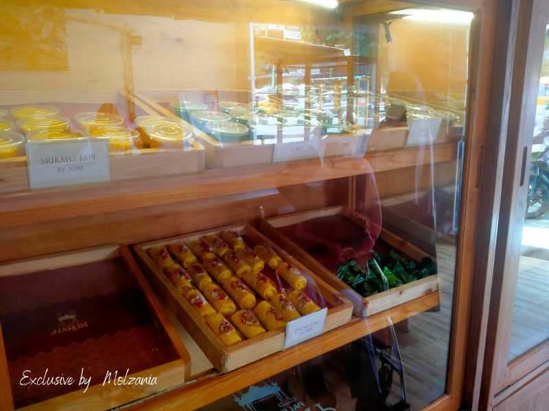 kue yang dijual di palembang harum