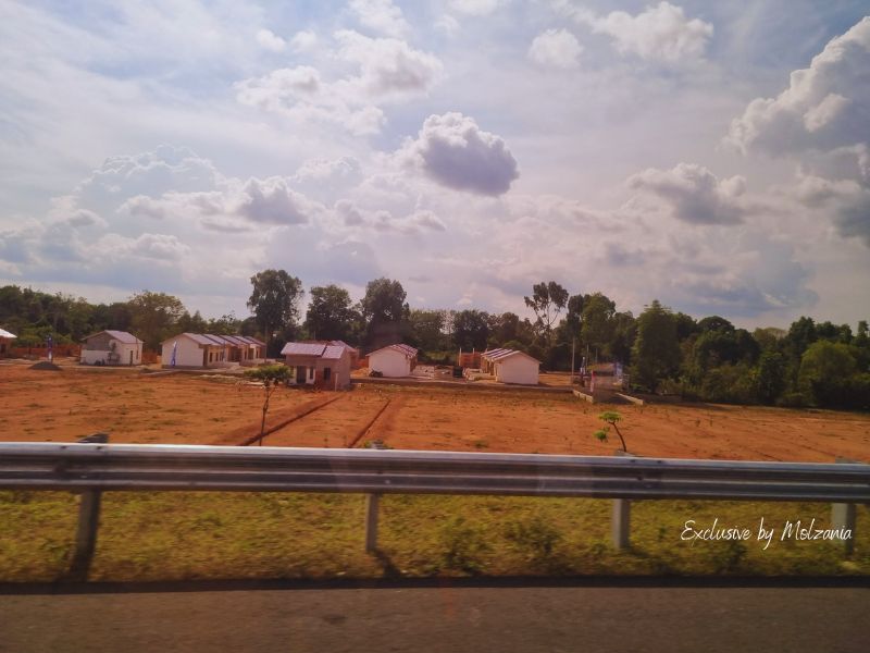 rumah penduduk di tol indralaya prabumulih