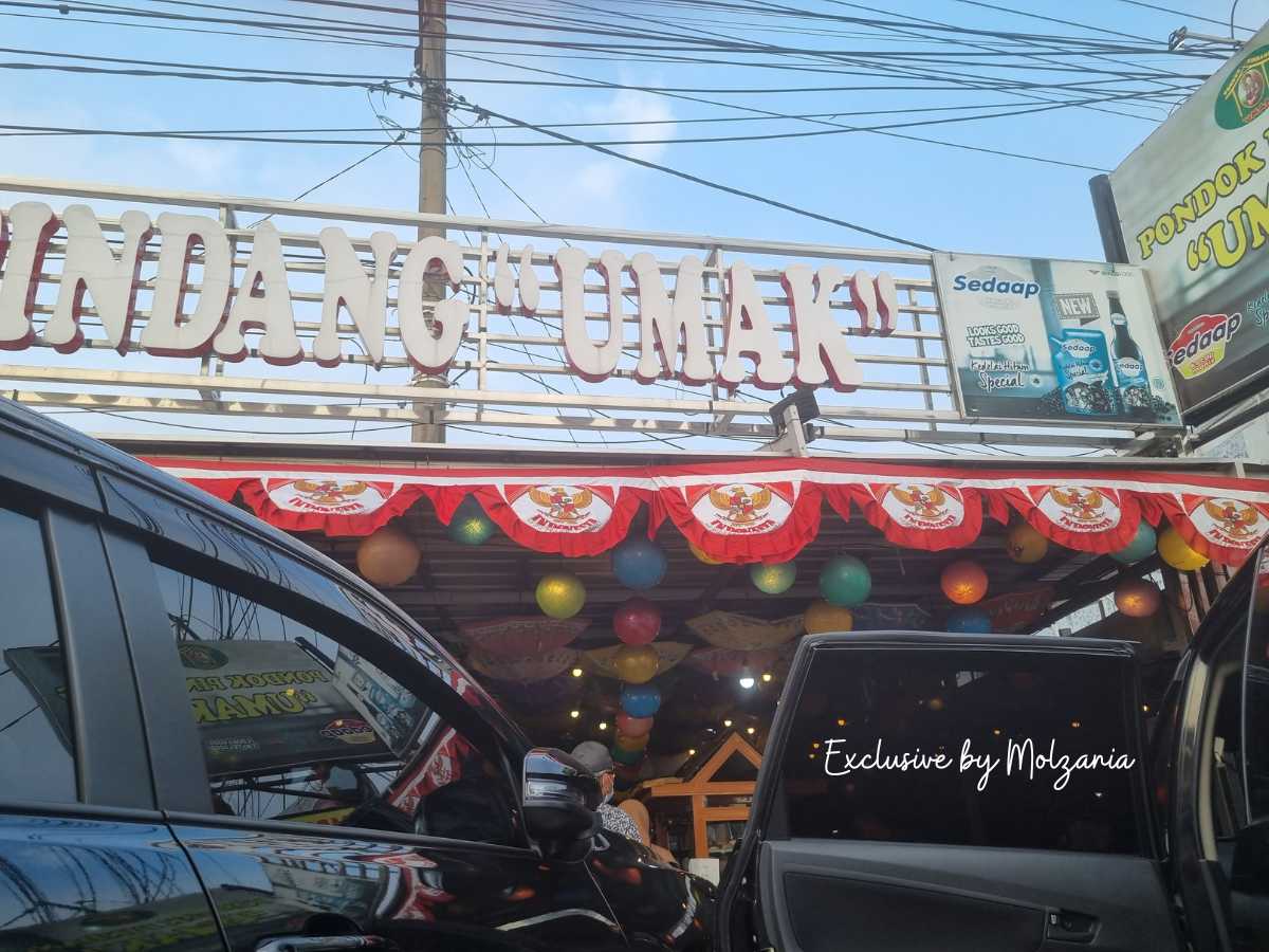 makan di restoran pindang umak bukit