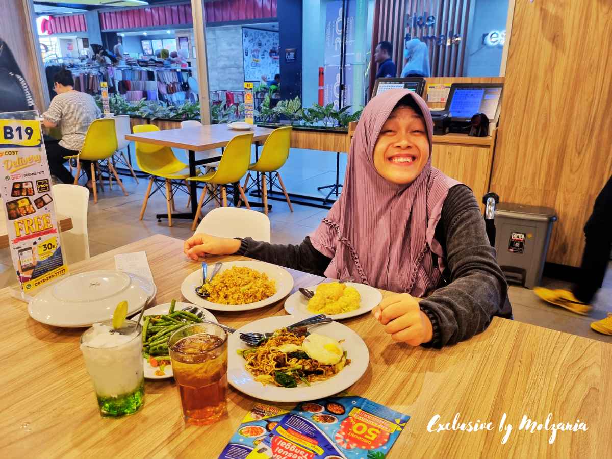 D'cost palembang square menu