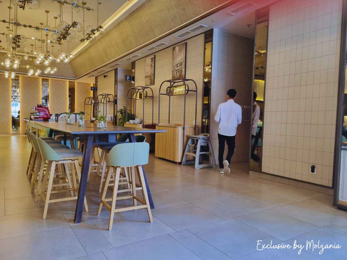 area makan publik hotel ibis palembang terbaru