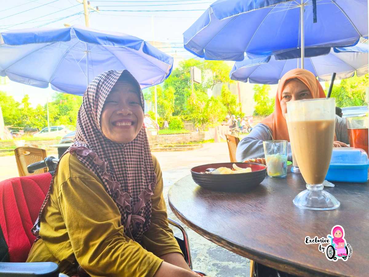 makan mie aceh palembang