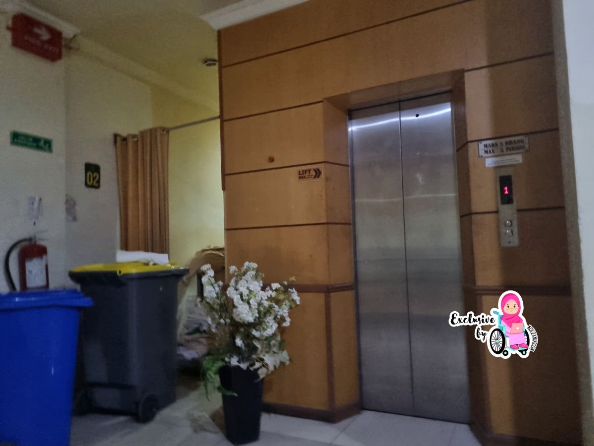 lift hotel di palembang