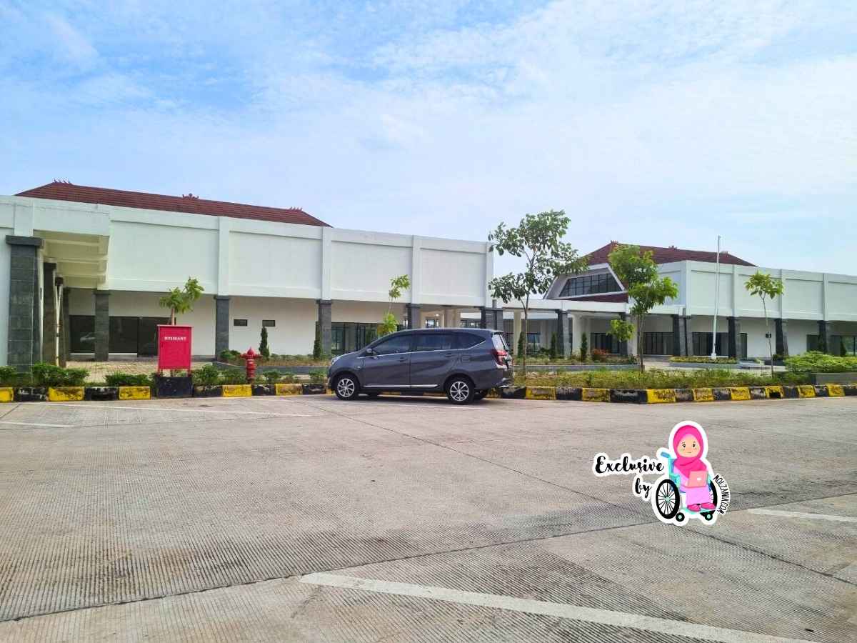 restoran tahu sumedang di rest area tol prabumuliih